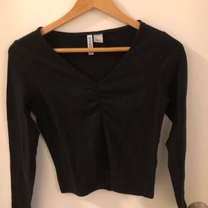 H&M Divided ruched v-neck top